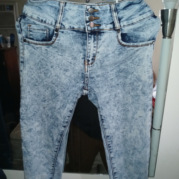 Clothes. - Picture 10 of 16